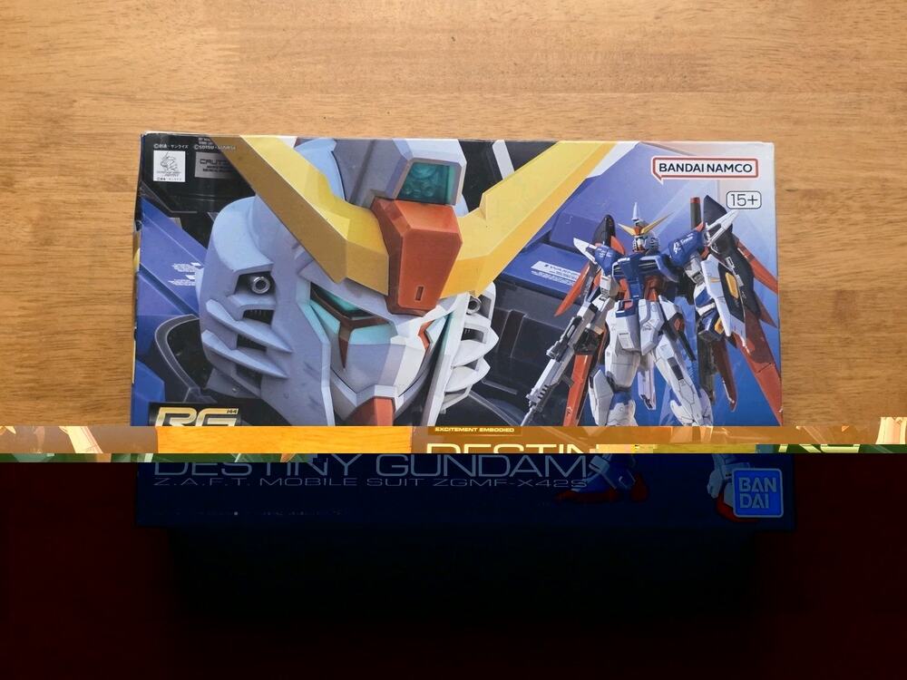 Gunpla 1/144 BANDAI Gundam RG ZGMF-X42S Destiny Gundam ZAFT Mobile Suit